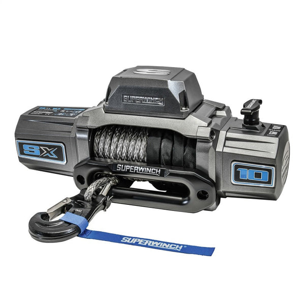 Superwinch SX10SR winch with synthetic rope, hawse fairlead and blue hook strap