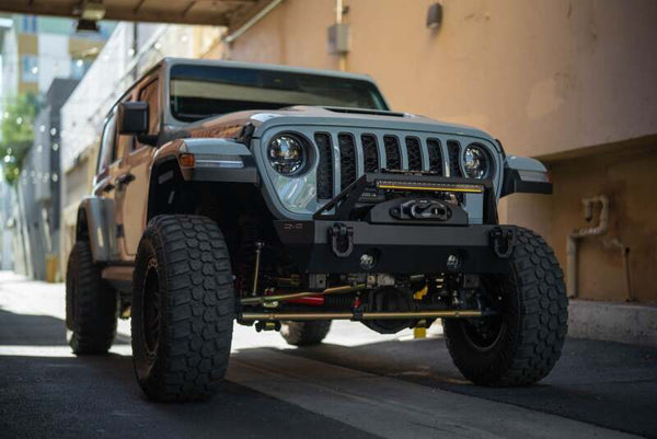 DV8 Offroad 20in Halo Elite Single Row Light Bar with Accent Light - White/Amber