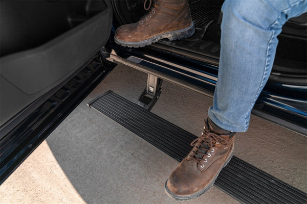 AMP Research 2018-2019 Jeep Grand Cherokee PowerStep Plug N Play - Black