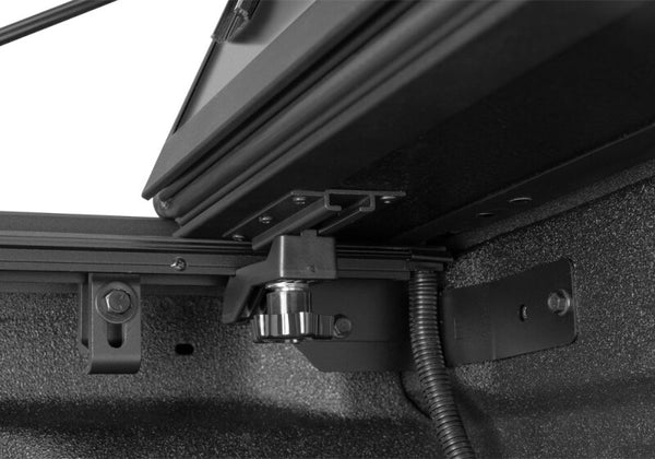 BAK 21-25 Ford F-150 6.5ft. Bed BAKFlip MX4 TS