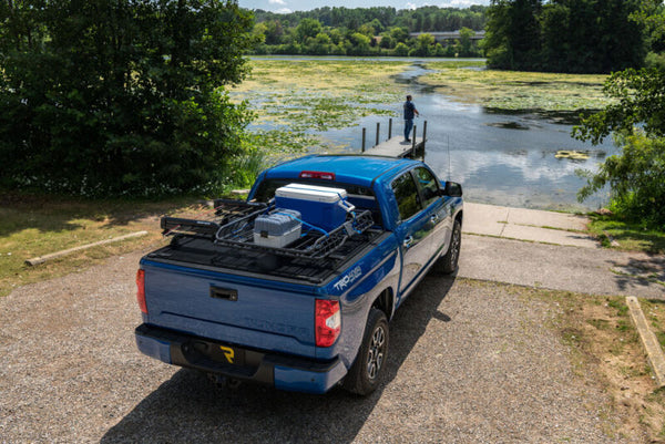 Retrax 2022+ Toyota Tundra (5.7ft Bed w/ Deck Rail System) RetraxONE XR Bed Cover