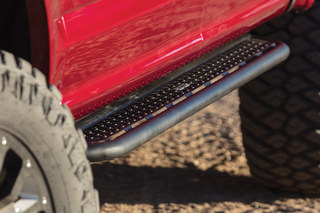 Dominator Xtreme D6 Side Steps with Mounting Brackets Kit - Textured Black